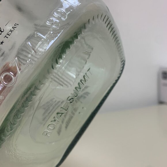 BOTTLE - 64oz 1836 FARMS glass milk bottle black cap TEXAS FOREVER Terrell Farms - Picture 9 of 9